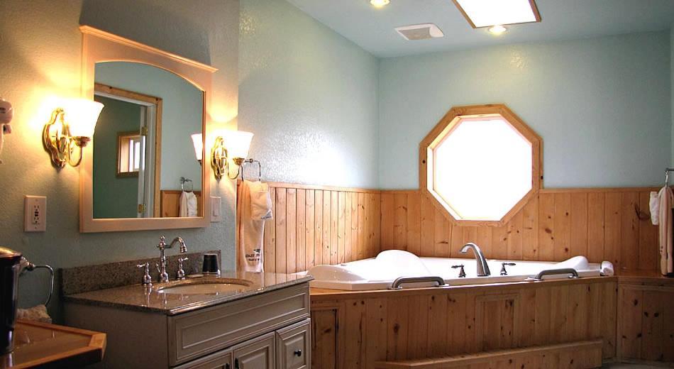 Coast Inn And Spa Fort Bragg Extérieur photo